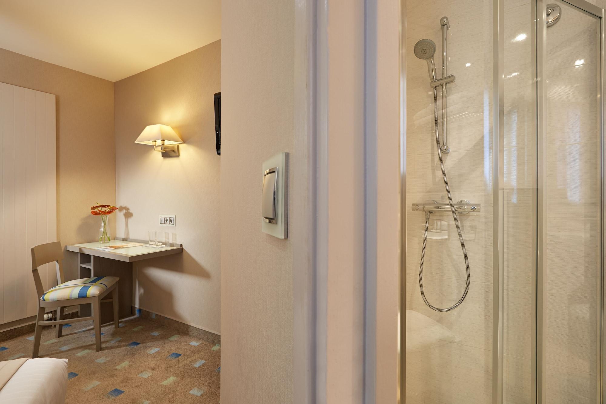 Alize Grenelle Tour Eiffel Hotel Париж Екстериор снимка