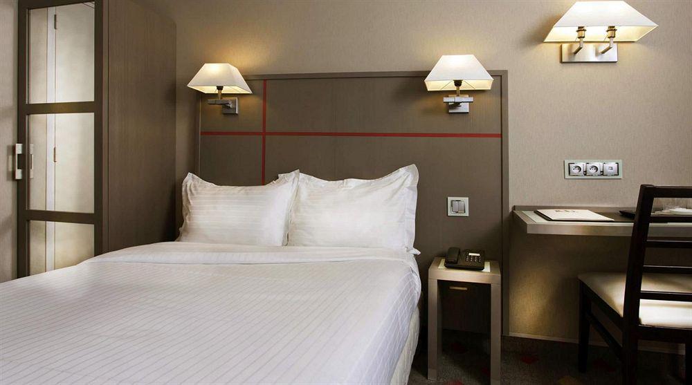 Alize Grenelle Tour Eiffel Hotel Париж Екстериор снимка